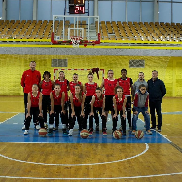 Syla: Nuk udhëtojmë me flamur të bardhë